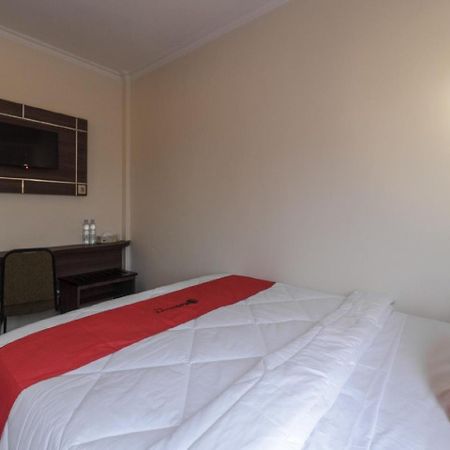 Reddoorz Plus @ Boulevard Panakkukang Makassar Extérieur photo