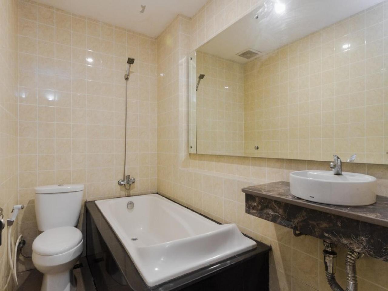 Reddoorz Plus @ Boulevard Panakkukang Makassar Extérieur photo